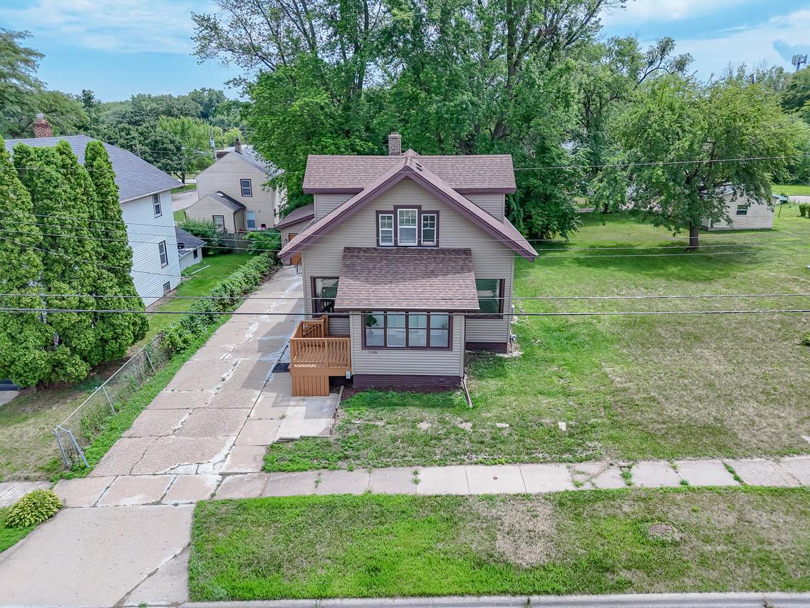 1608 Chestnut St., Rockford, IL 61102