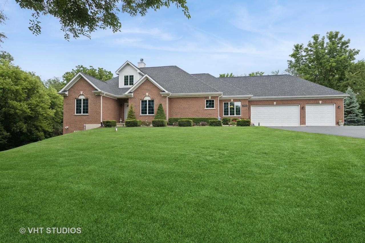 2703 Rondi Ct., Spring Grove, IL 60081