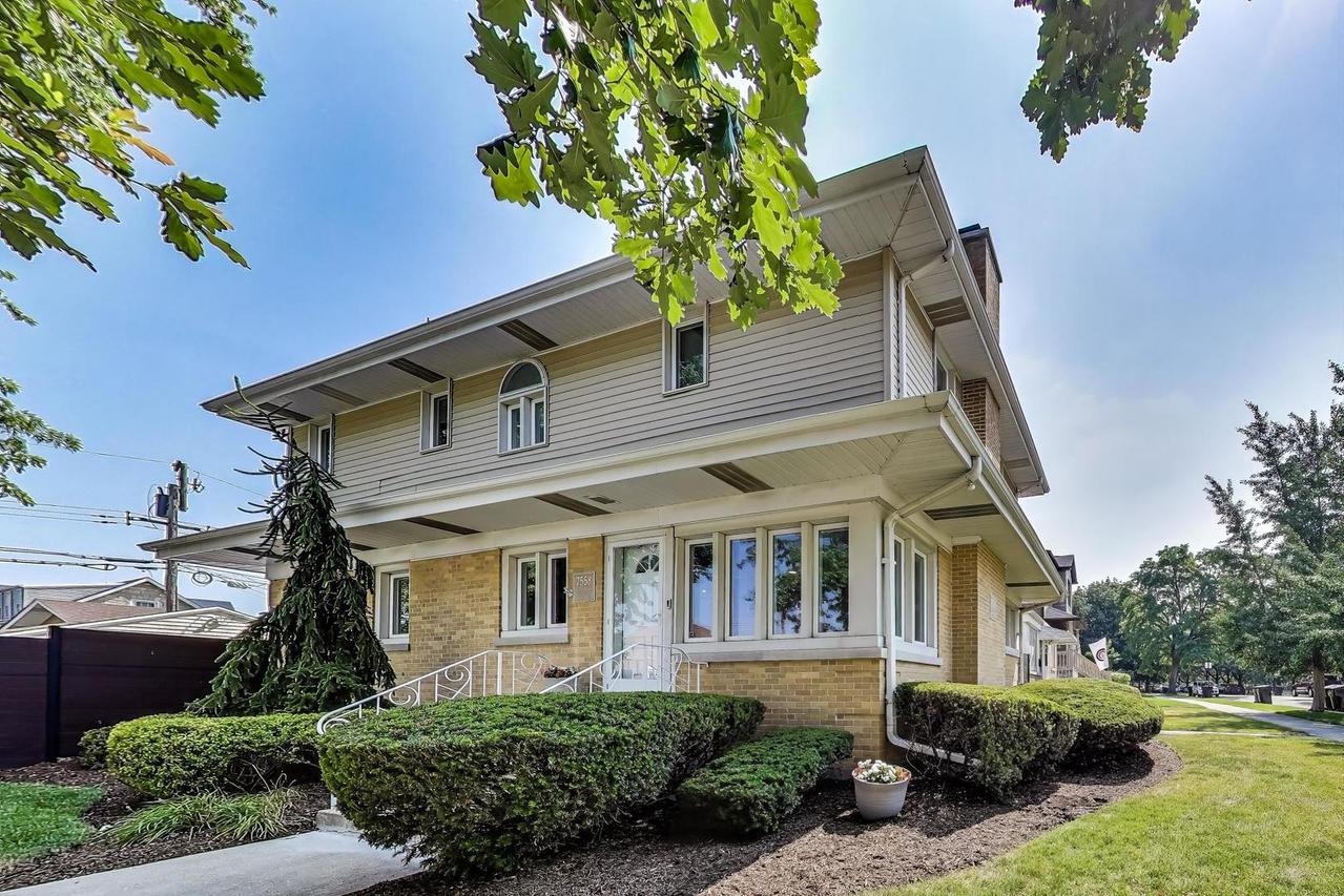 7558 W Bryn Mawr Ave., Chicago, IL 60631