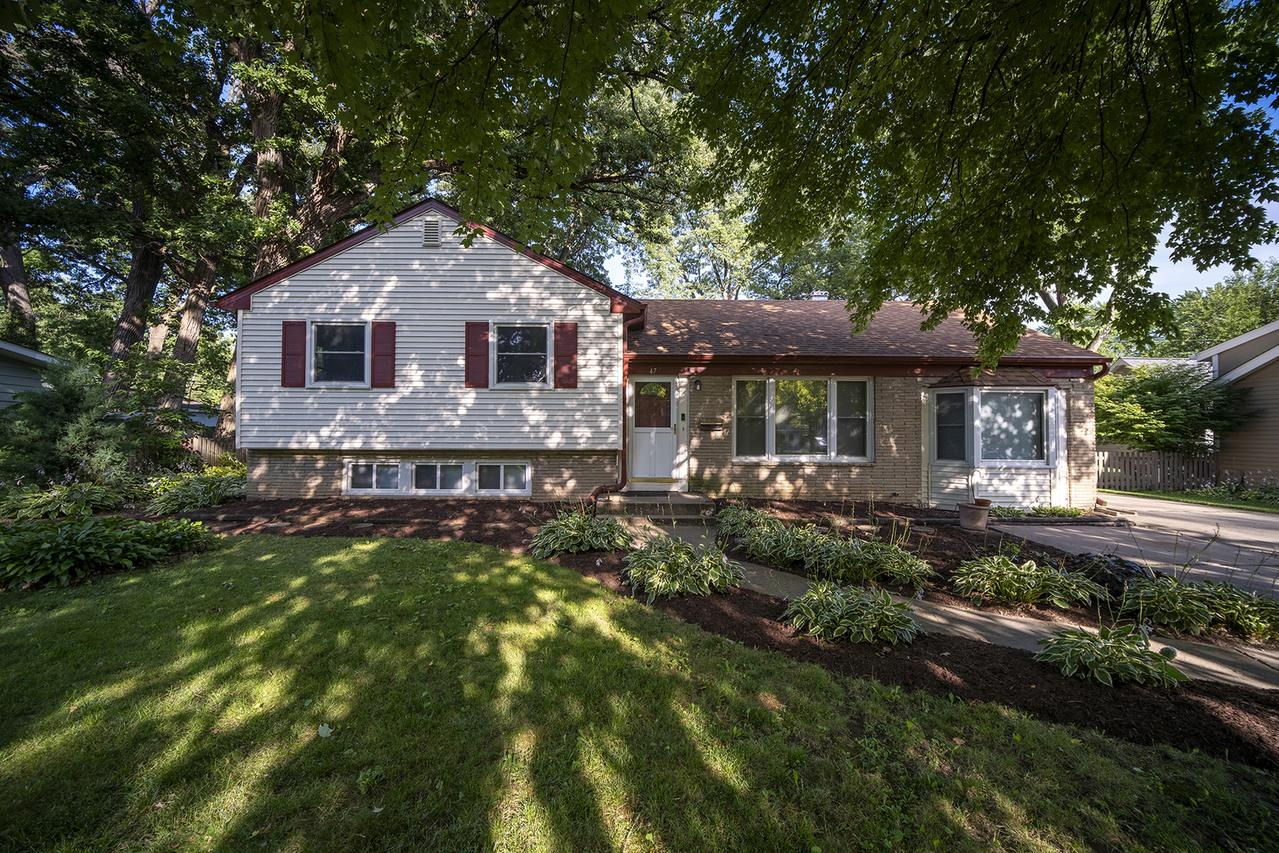47 Briarcliff Rd., Montgomery, IL 60538