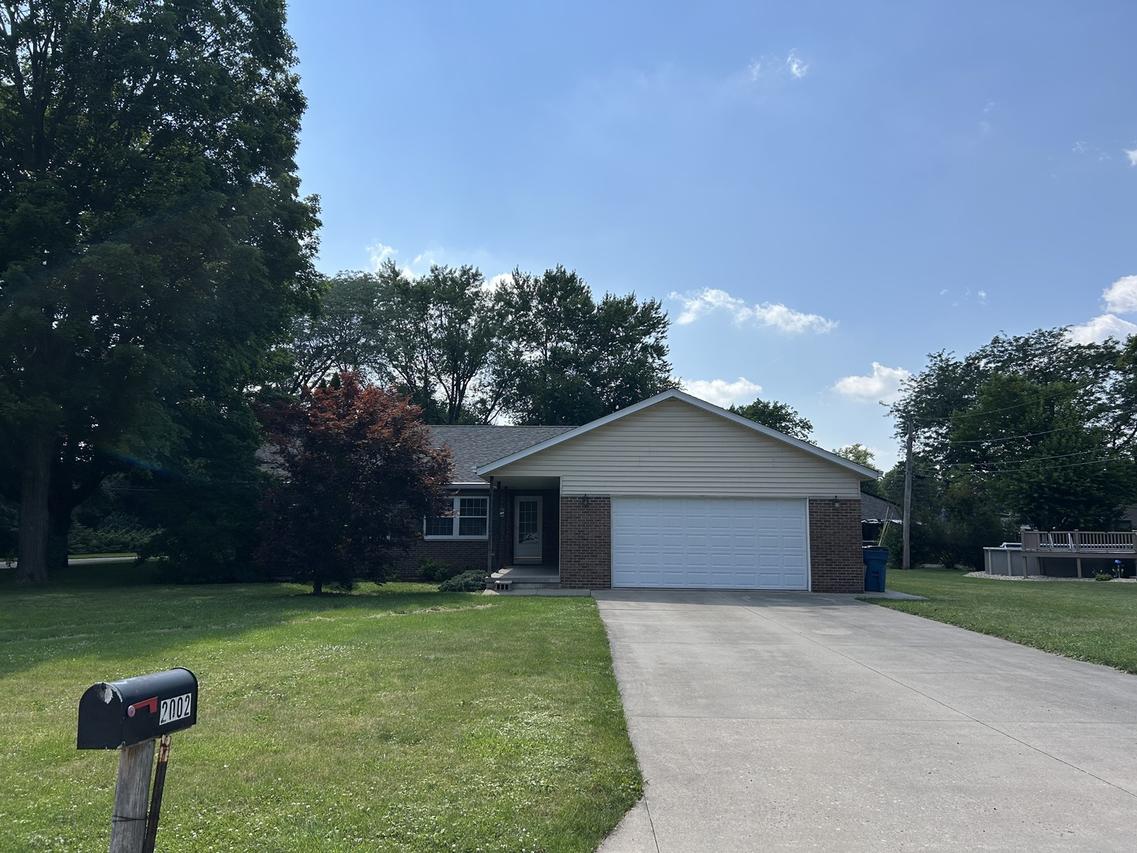 2002 Guiles St., Mendota, IL 61342