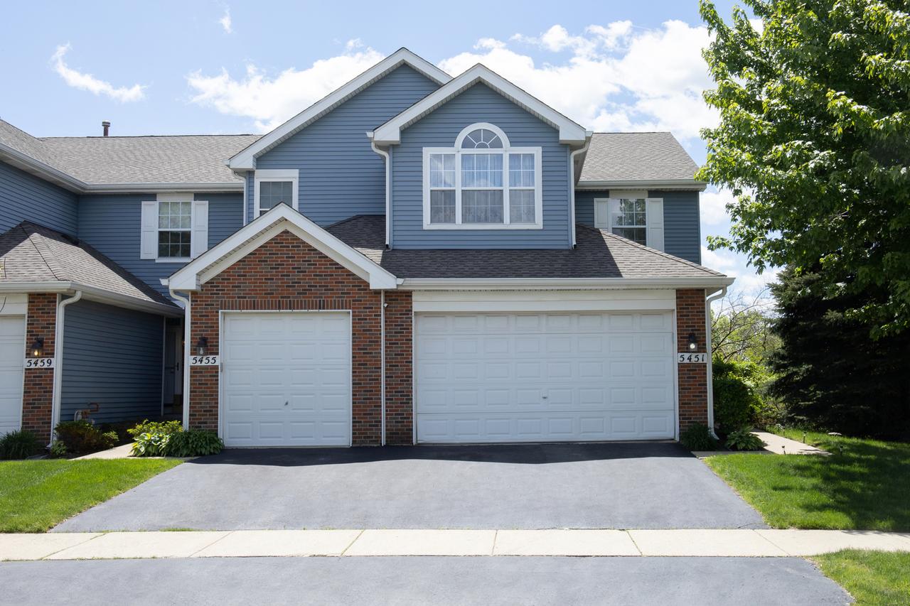 5451 Elizabeth Pl., Rolling Meadows, IL 60008