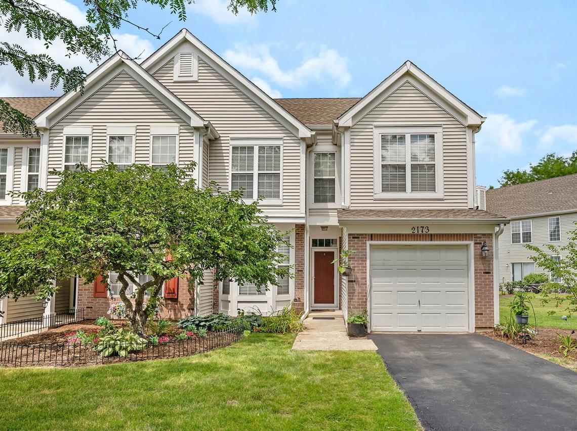 2173 Rossiter Pkwy., Plainfield, IL 60586