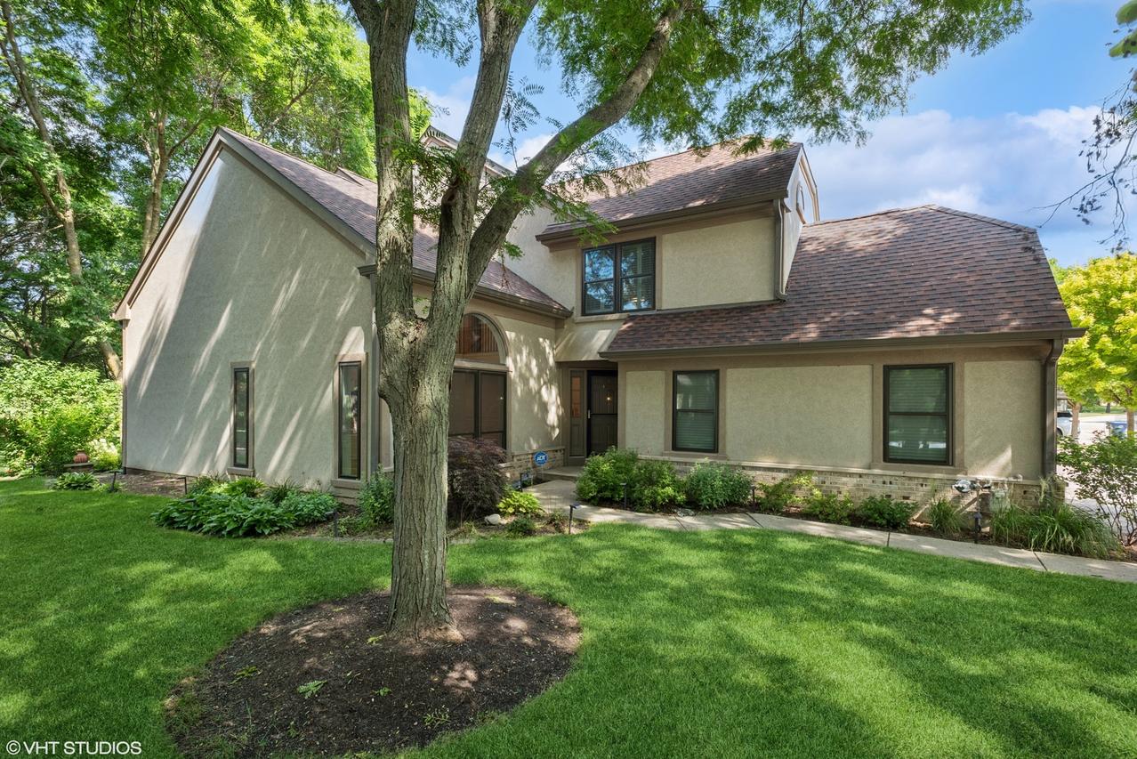 100 N Summit Dr., Schaumburg, IL 60194