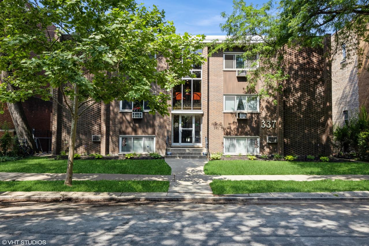 337 S Maple Ave. #11, Oak Park, IL 60302