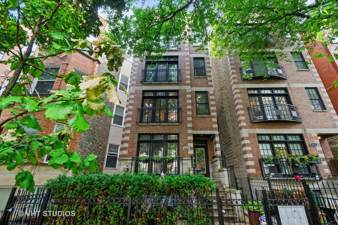 3537 N Reta Ave. #2, Chicago, IL 60657