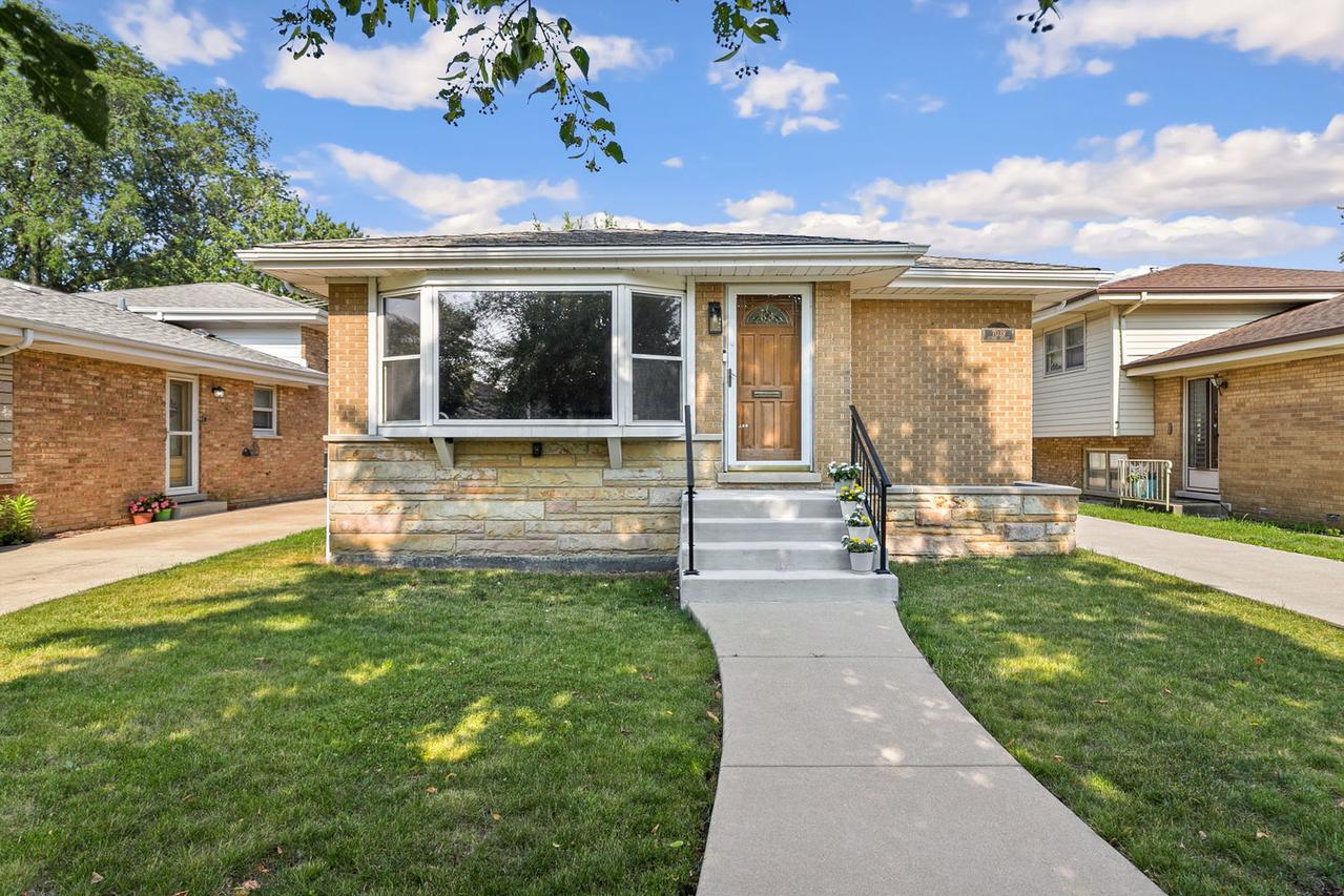 7039 N Ottawa Ave., Chicago, IL 60631
