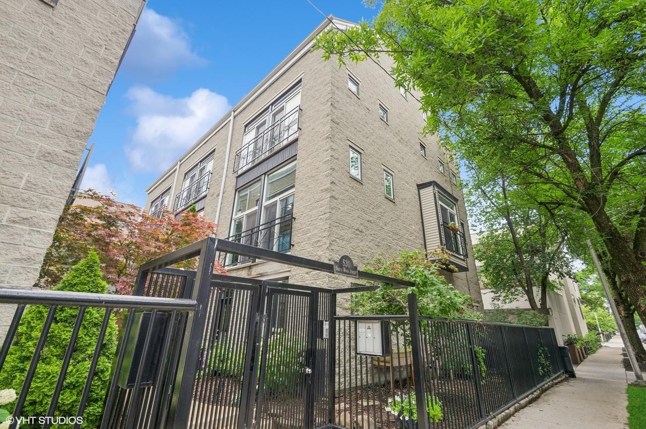 530 N Wood St. #D, Chicago, IL 60622