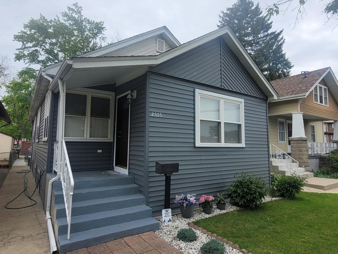 2676 N Julian Ter., River Grove, IL 60171