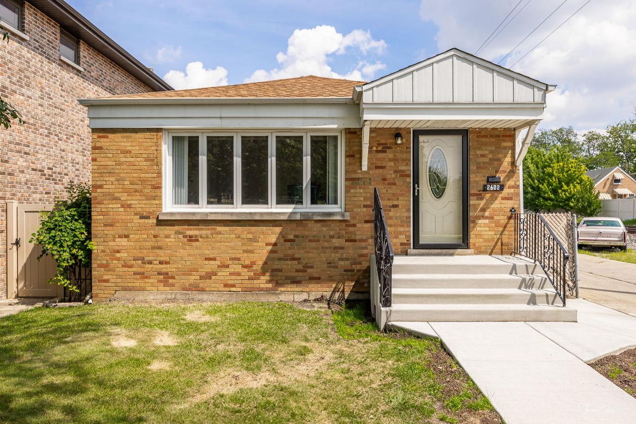 2602 W 105th St., Chicago, IL 60655