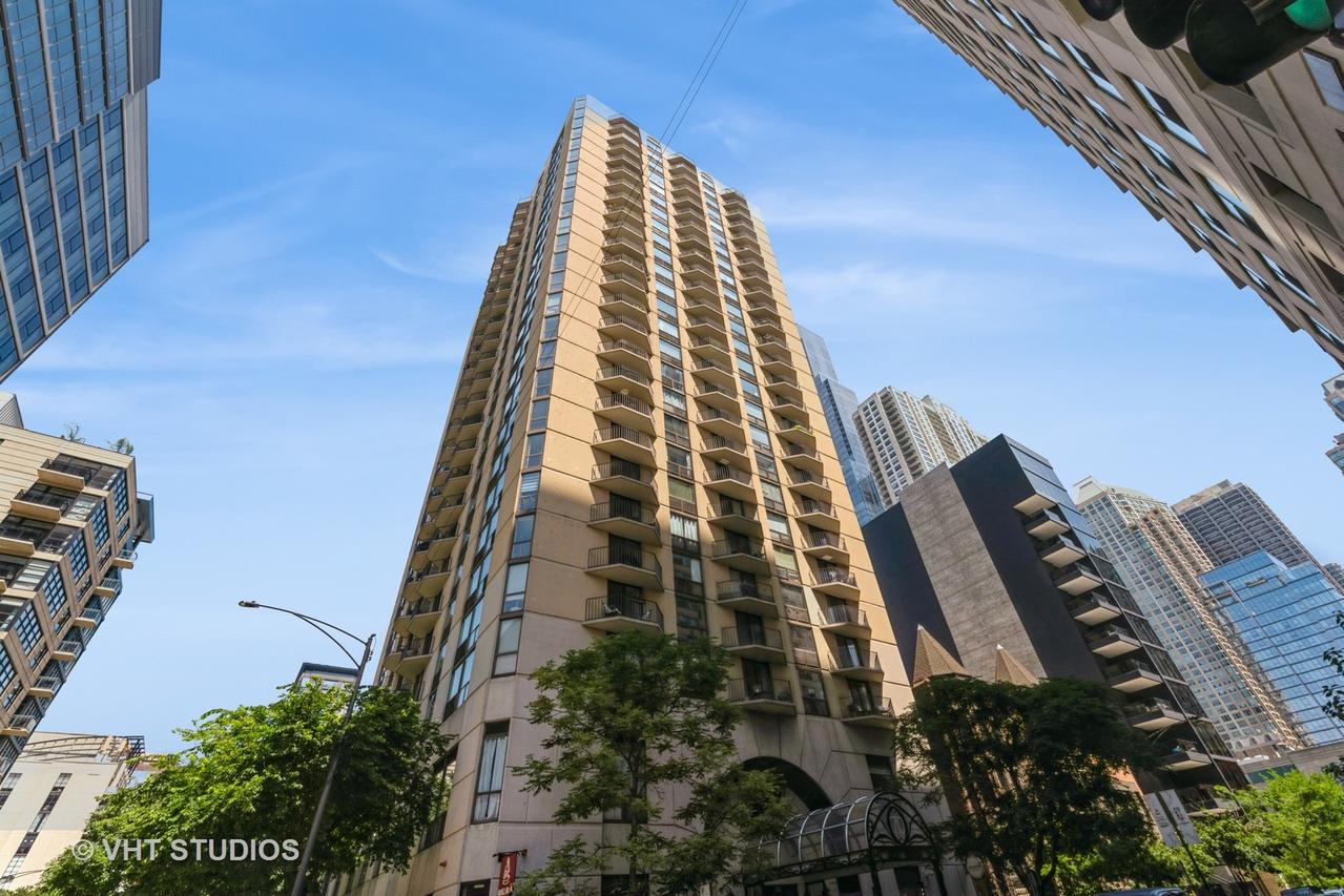 70 W Huron St. #1301, Chicago, IL 60654