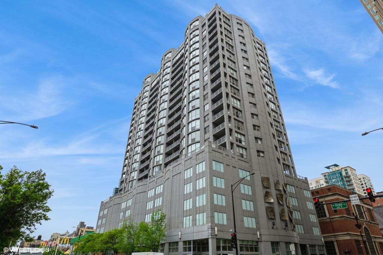 600 N Dearborn St. #1307, Chicago, IL 60654