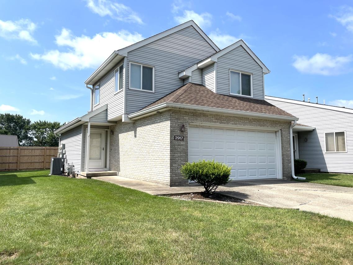 2917 Sierra Dr., Champaign, IL 61822
