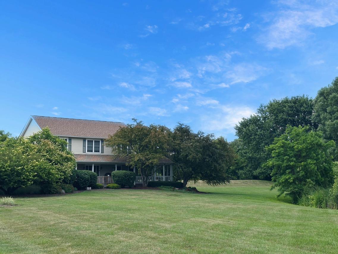 908 Amber Ln., Lake Villa, IL 60046