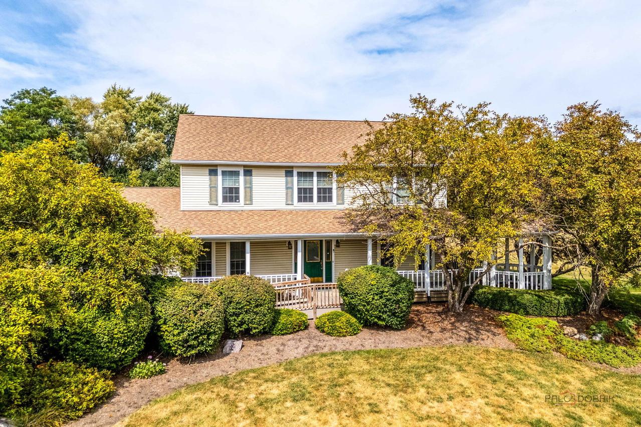 908 Amber Ln., Lake Villa, IL 60046