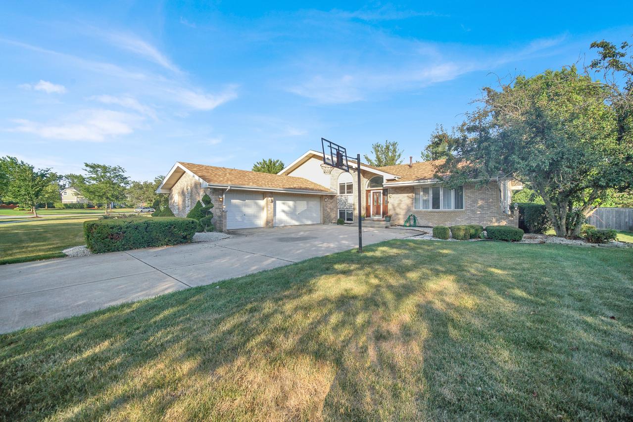 21375 Georgetown Rd., Frankfort, IL 60423