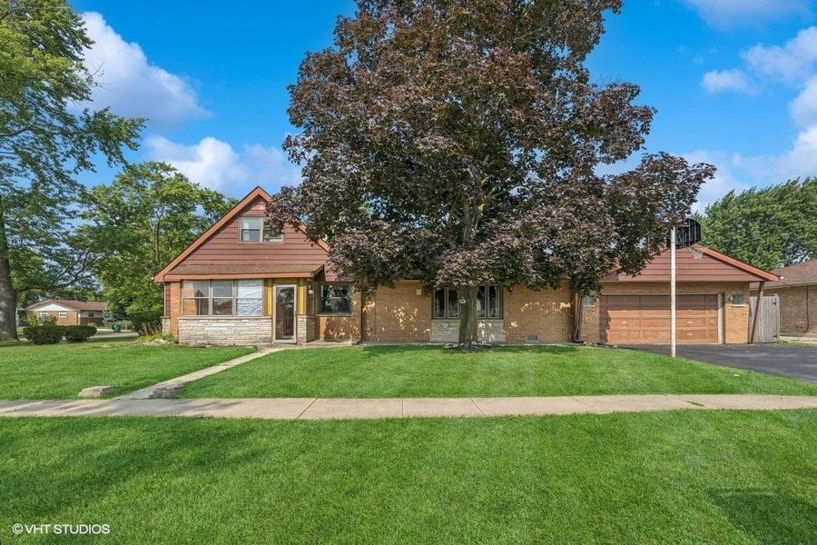 7030 W 91st St., Bridgeview, IL 60455