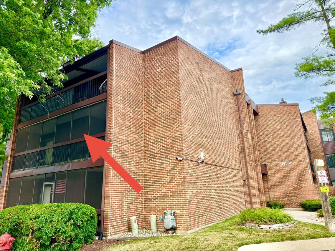 14501 Central Ct. #M2, Oak Forest, IL 60452
