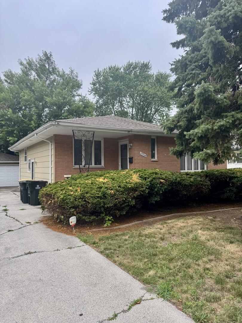 17904 Rose St., Lansing, IL 60438