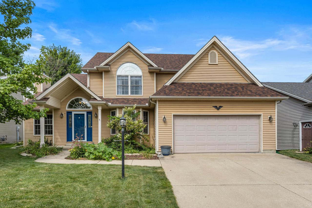 1411 Brookhaven Dr., Mahomet, IL 61853