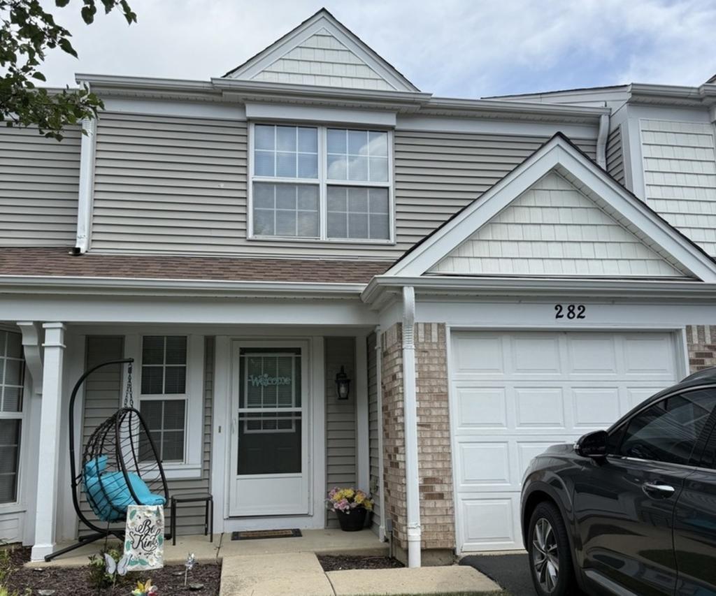 282 E Shag Bark Ln., Streamwood, IL 60107