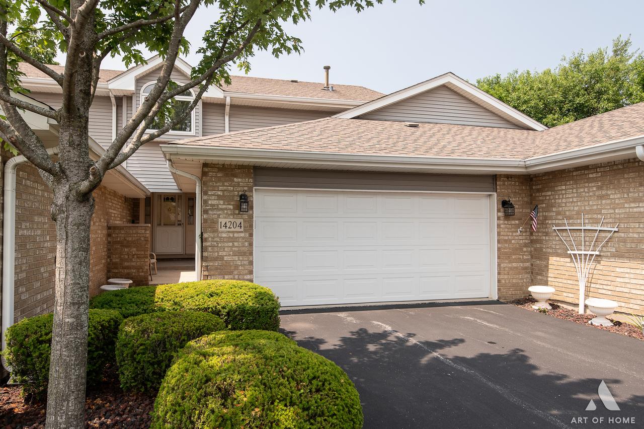 14204 Brighton Ct., Orland Park, IL 60462