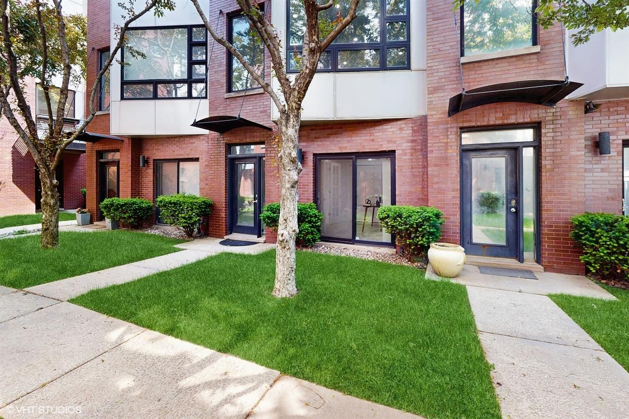 2330 W Armitage Ave. #B, Chicago, IL 60647
