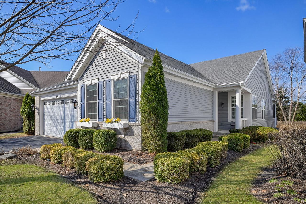 1834 Highbury Ln., Aurora, IL 60502
