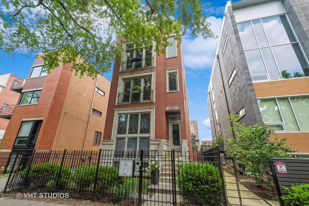 1915 W Crystal St. #2, Chicago, IL 60622