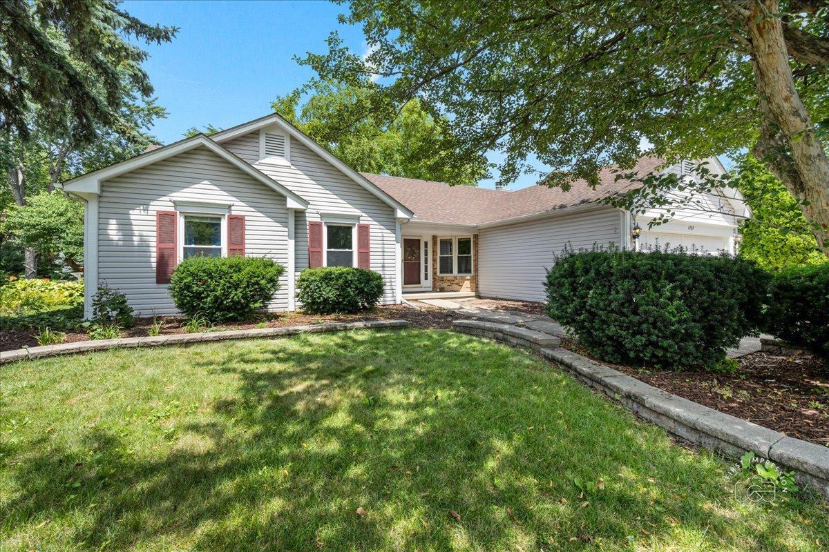 1707 Deer Run Dr., Montgomery, IL 60538