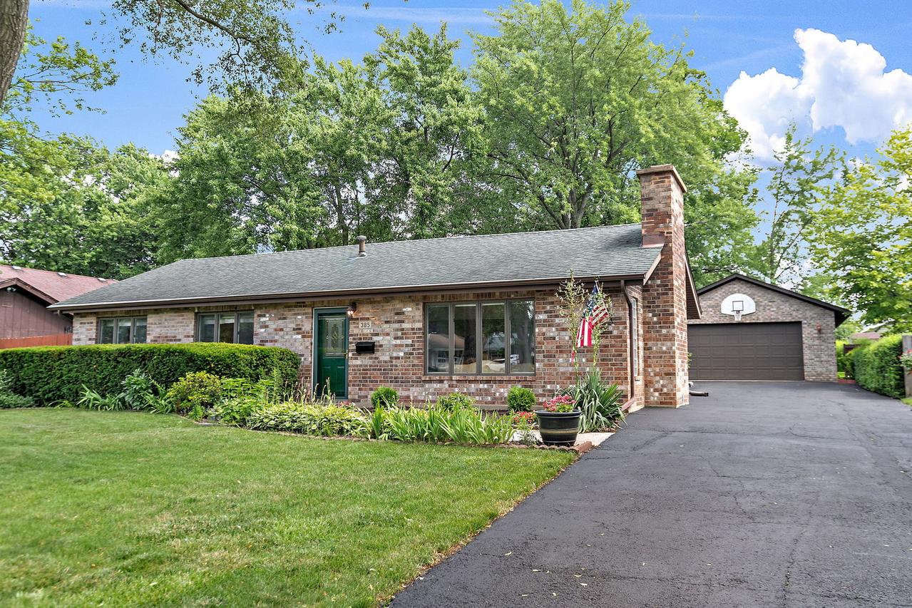 385 Illinois Blvd., Hoffman Estates, IL 60169