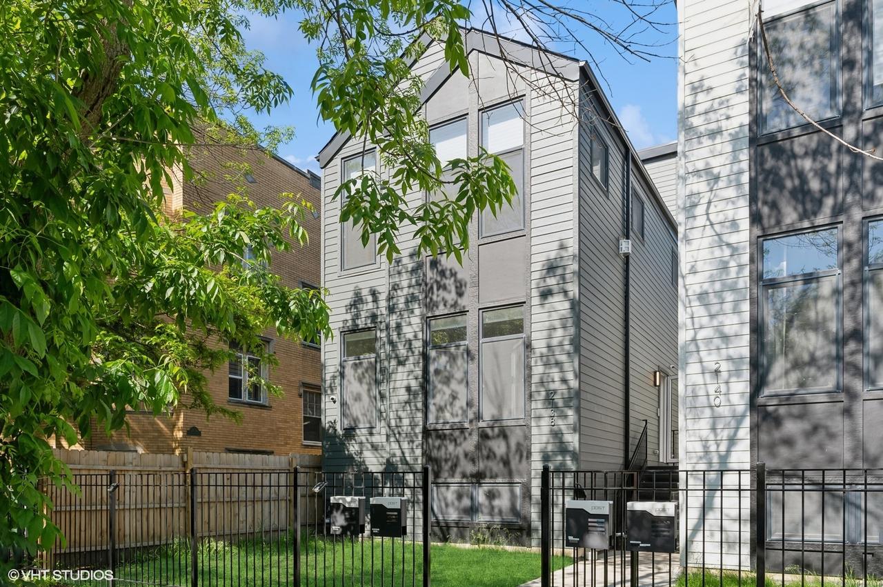2138 N Sawyer Ave. #2, Chicago, IL 60647