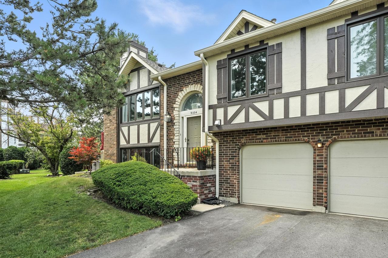 9334 Drummond Dr., Tinley Park, IL 60487