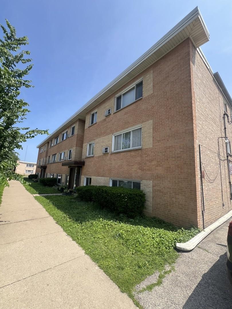 4105 W Cullom Ave. #2B, Chicago, IL 60641