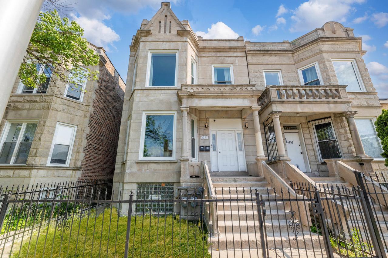 4251 W Jackson Blvd., Chicago, IL 60624