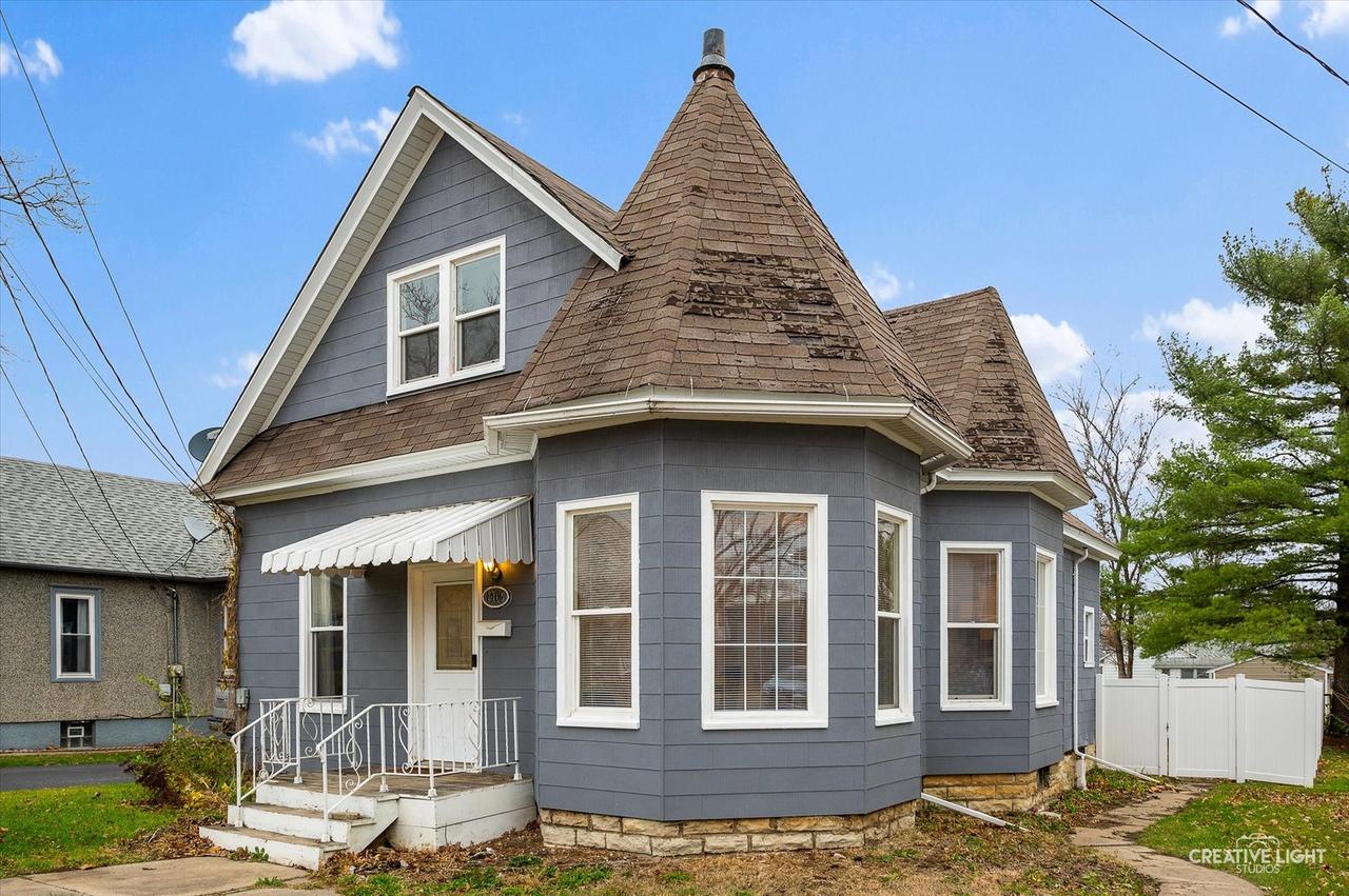 1409 Pulaski St., Peru, IL 61354