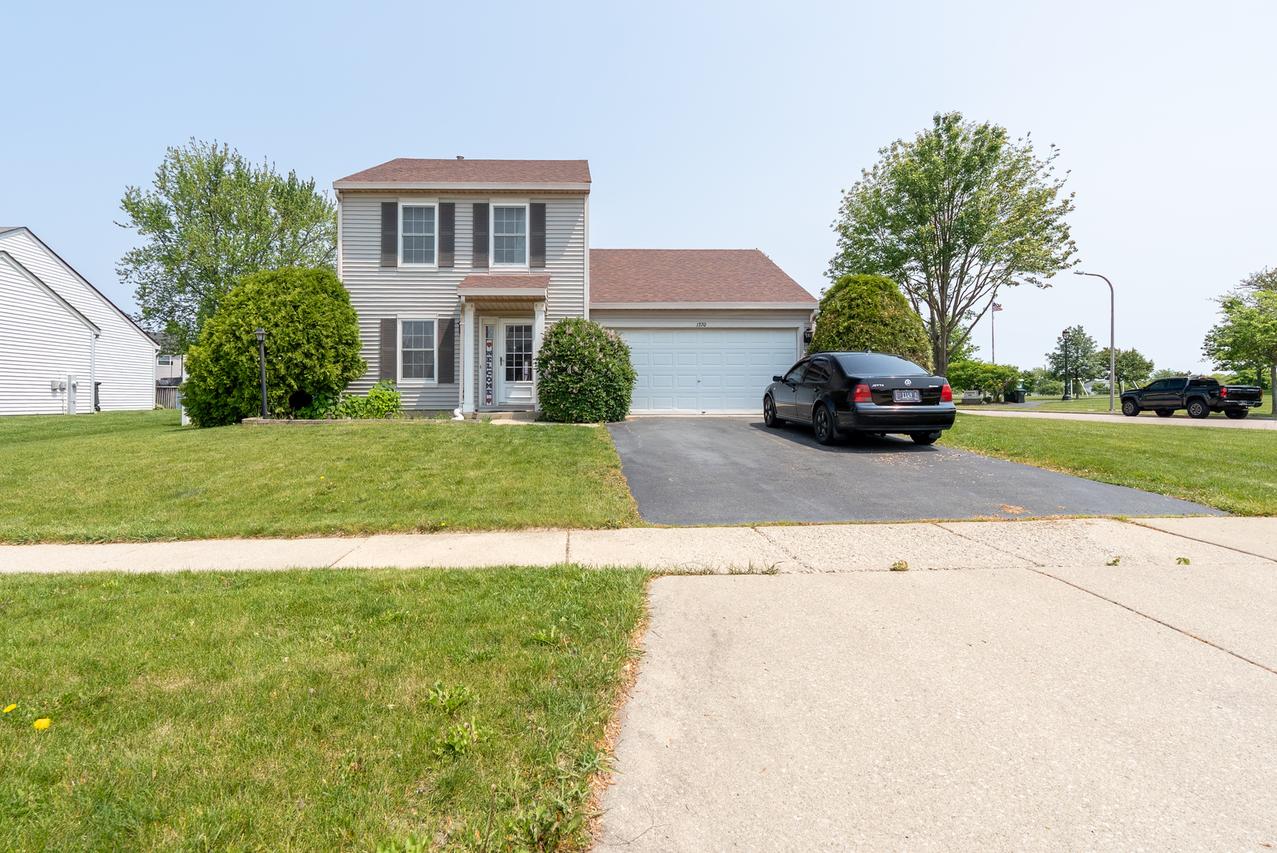 1370 Marleigh Ln., South Elgin, IL 60177