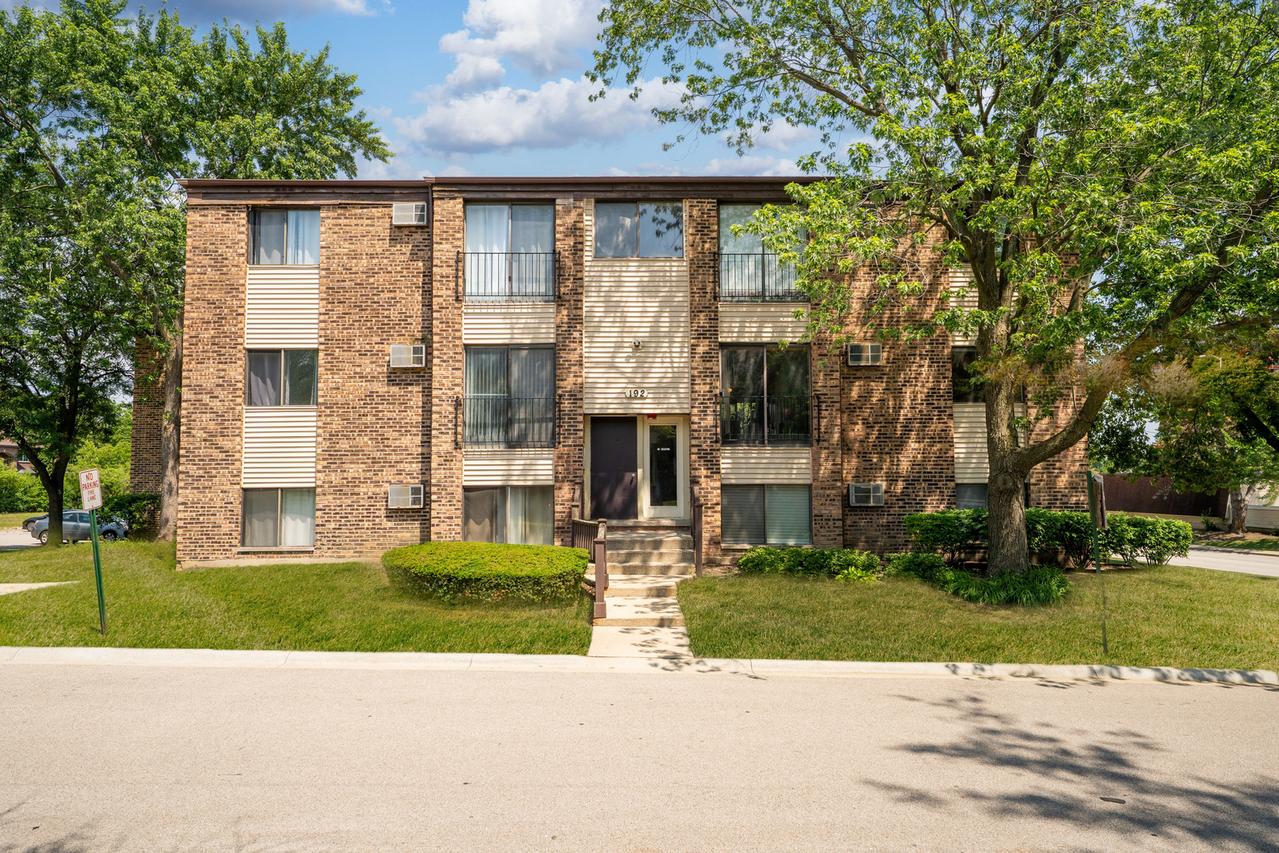 192 Dunteman Dr. #202, Glendale Heights, IL 60139