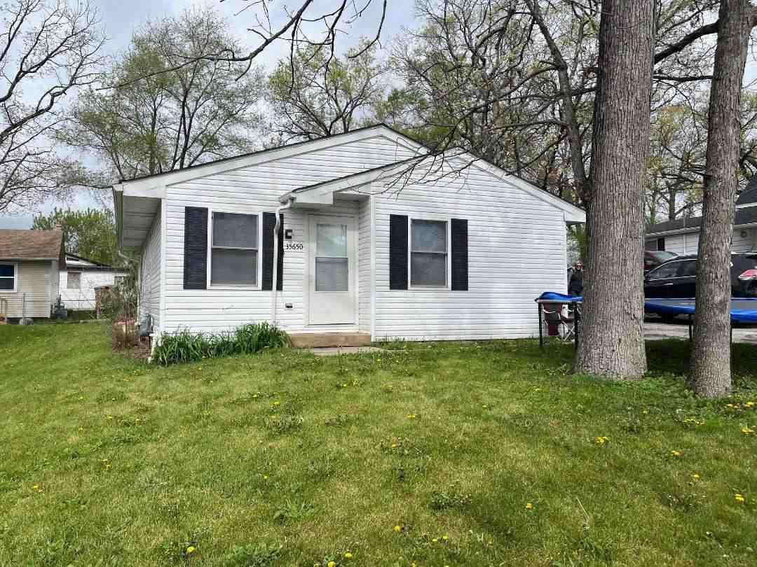 35650 N Laurel Ave., Ingleside, IL 60041