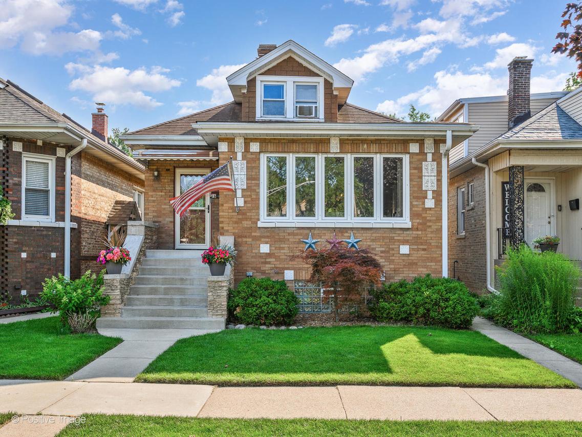 7663 W Sunset Dr., Elmwood Park, IL 60707