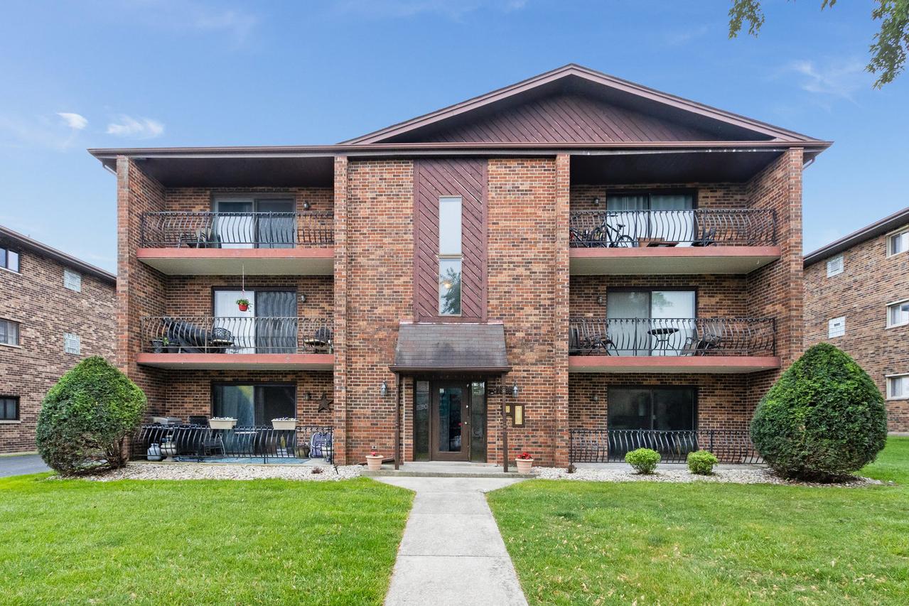 7925 Paxton Ave. #1A, Tinley Park, IL 60477