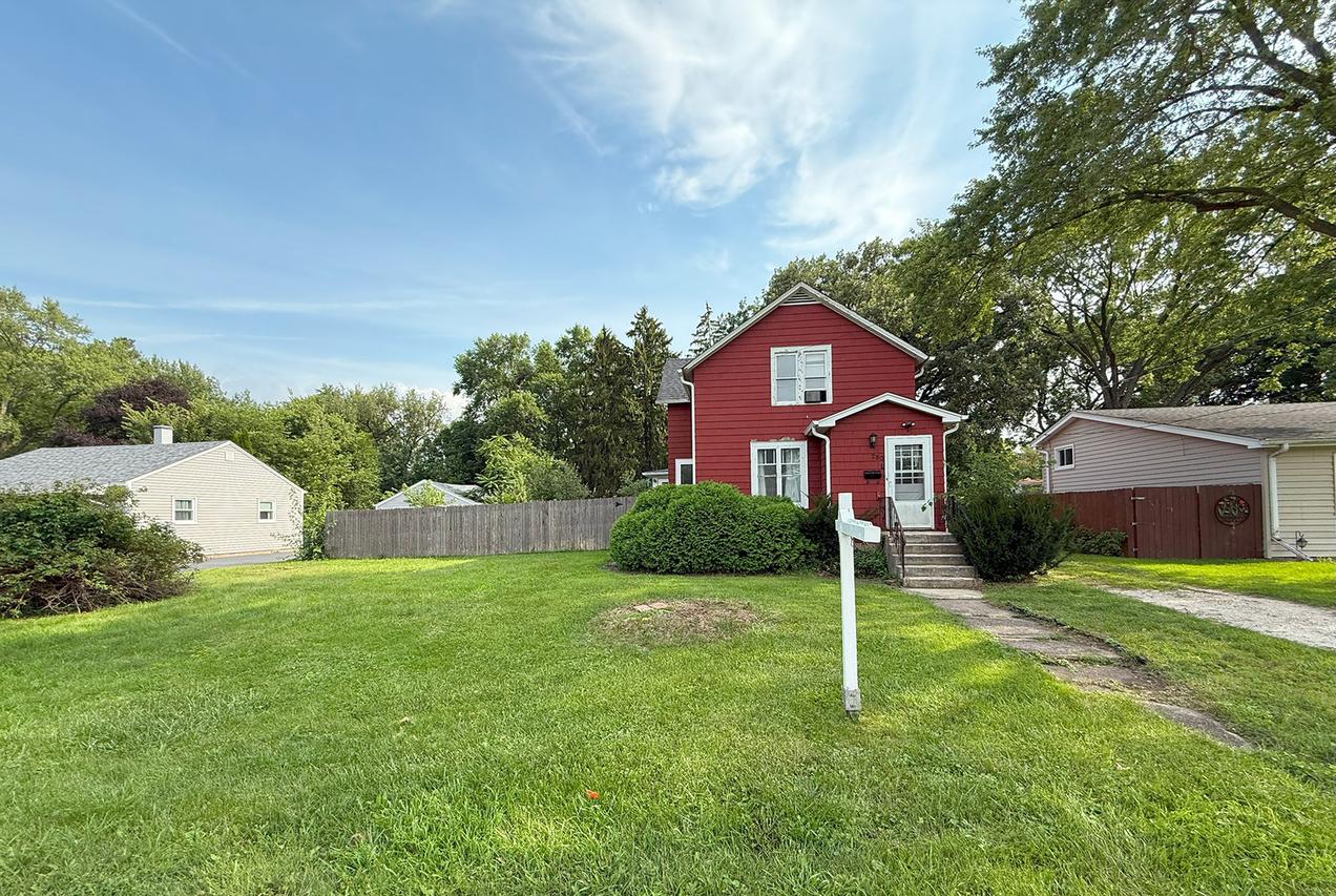 750 Blaine St., Batavia, IL 60510