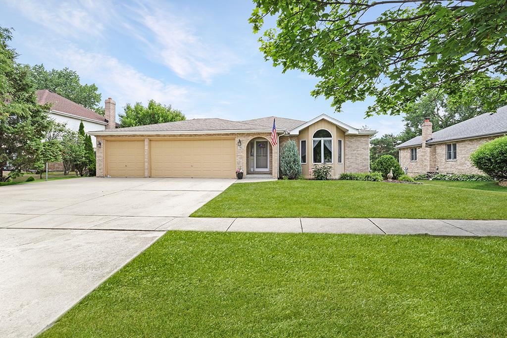 94 Doolin St., Lemont, IL 60439