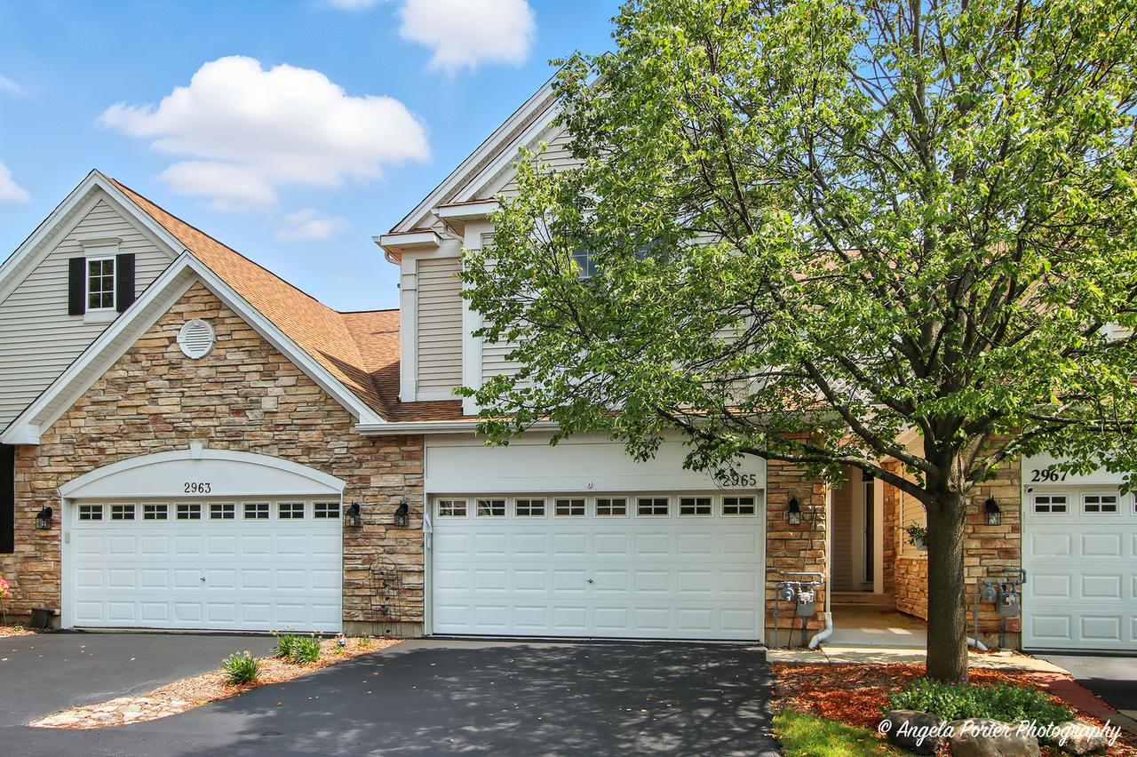 2965 Talaga Dr., Algonquin, IL 60102