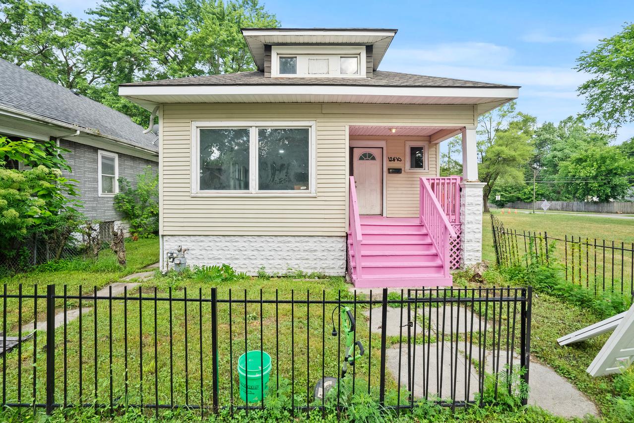 12410 S Parnell Ave., Chicago, IL 60628