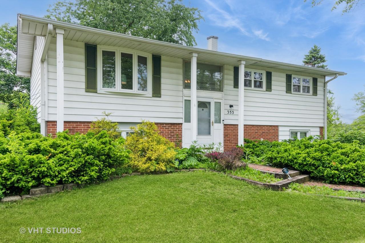 21W353 Drury Ln., Lombard, IL 60148