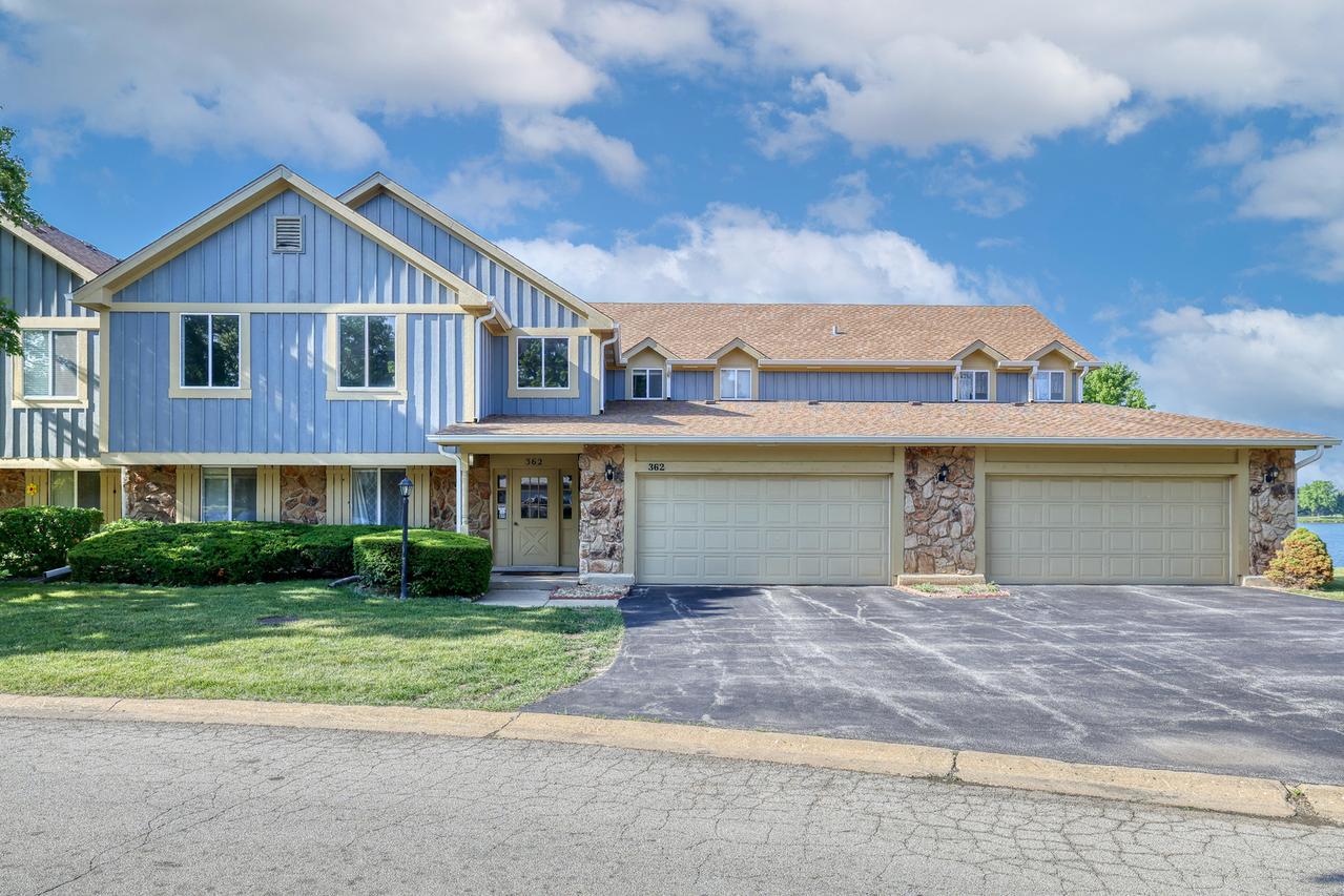 362 Springlake Ln. #C, Aurora, IL 60504
