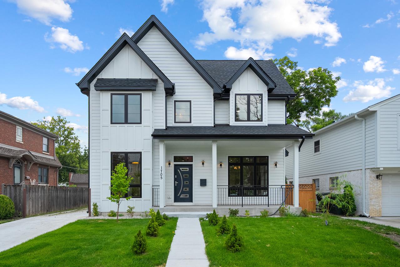 1705 S Prospect Ave., Park Ridge, IL 60068