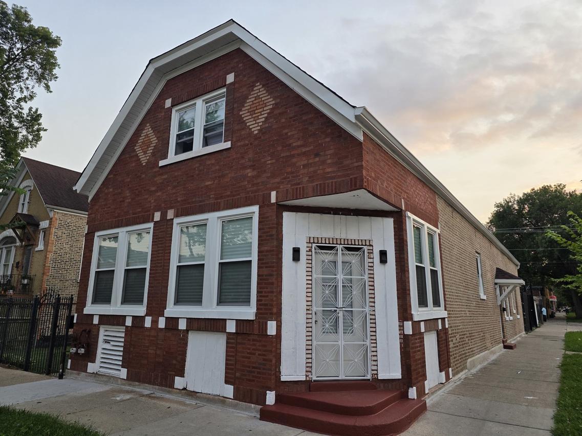2800 S Saint Louis Ave., Chicago, IL 60623