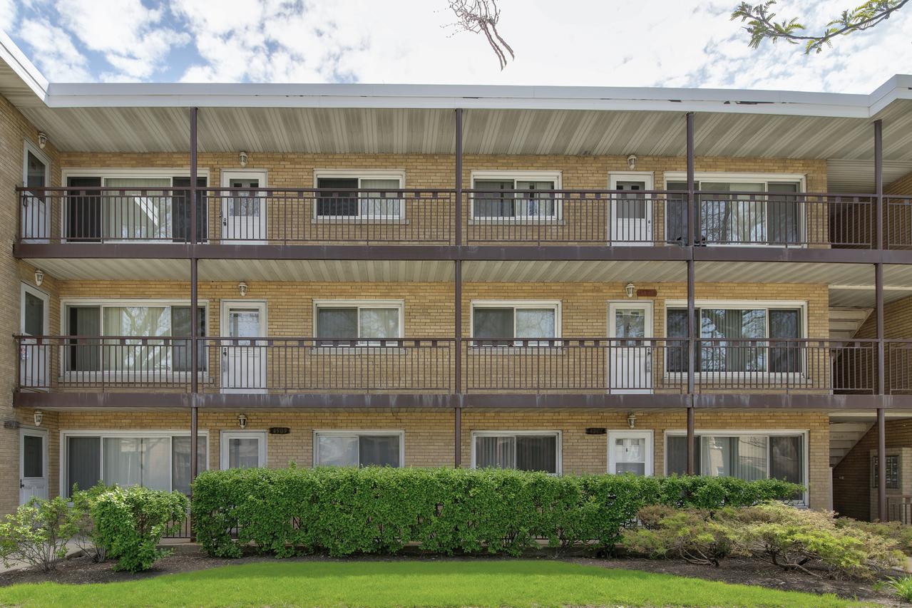 4911 N Harlem Ave. #3, Chicago, IL 60656